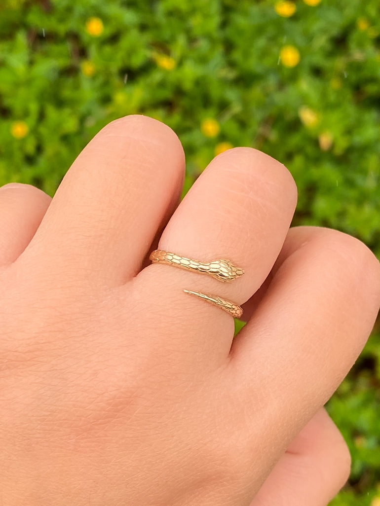 Anillo Ajustable Serpiente Oro 14k