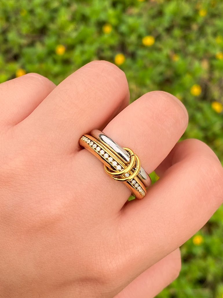 Anillo Doble Argolla Combinado Zirconias