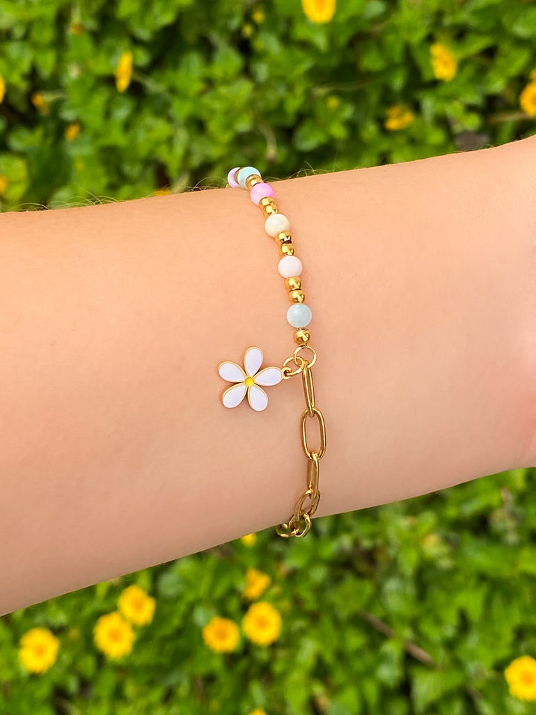 Pulsera Mitad Bolitas y Eslabon Con Flor Blanca
