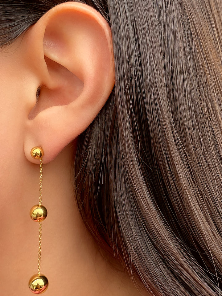 Par Arete Tira Tres Bolitas