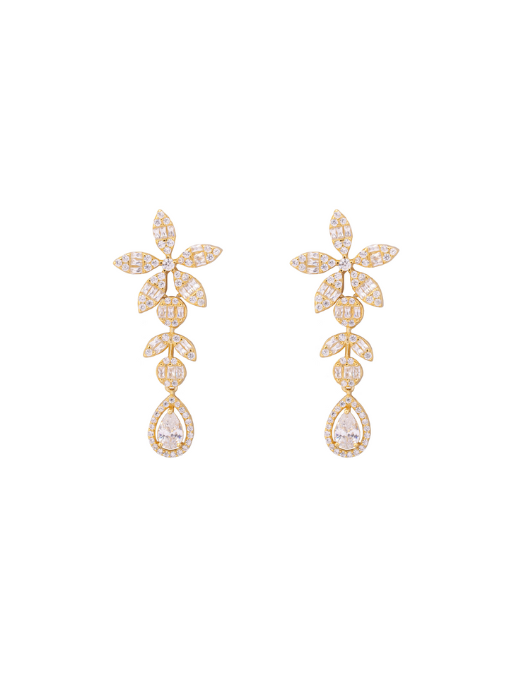 Par Arete Flor Cinco Petalos Con Gota Zirconias