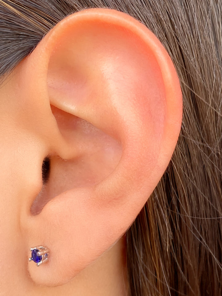 Arete Broquel Solitario Zafiro 3 mm Oro 14k