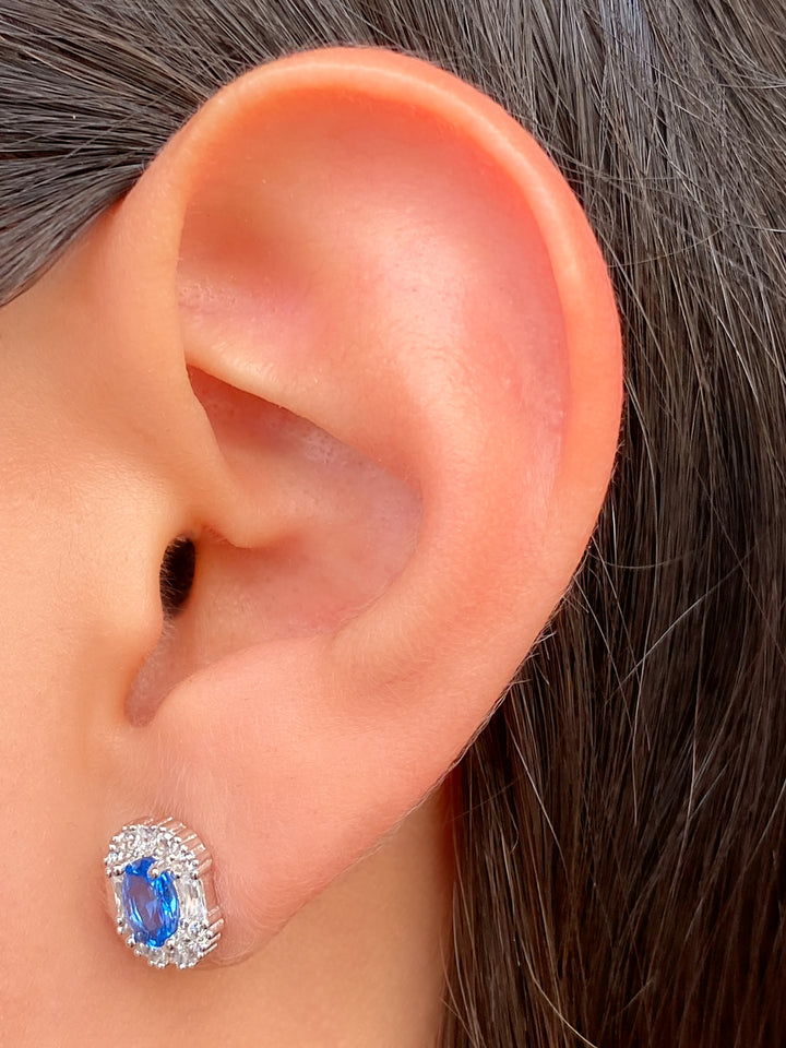 Par Arete Ovalado Zirconias