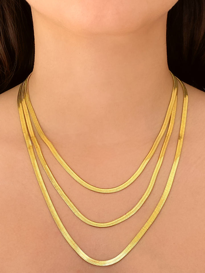 Collar Dorado Cadena Planchada 4 mm