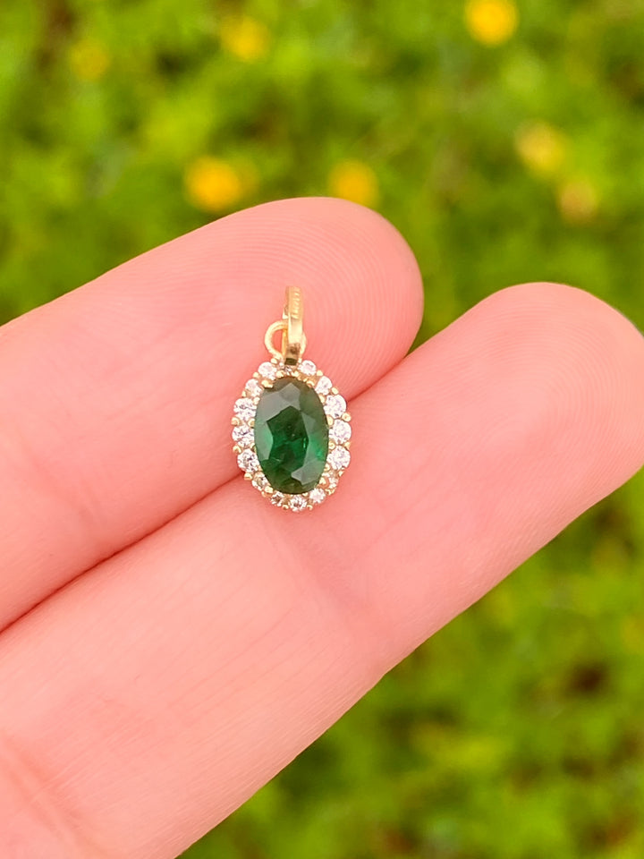 Dije Ovalado Zirconias Oro 14k