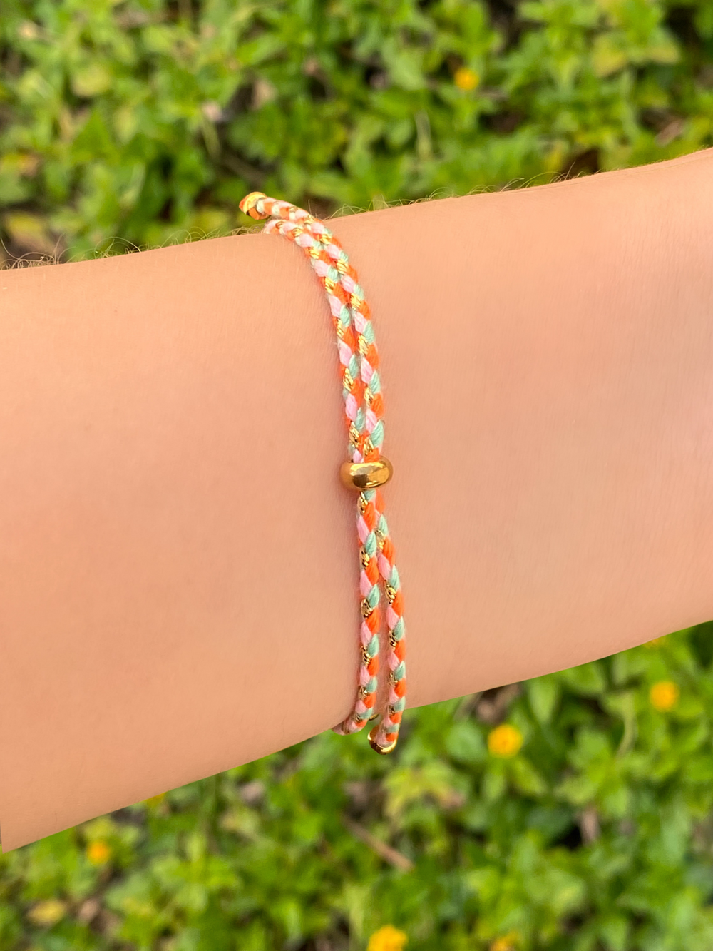 Pulsera Hilo Naranja Con Corazon