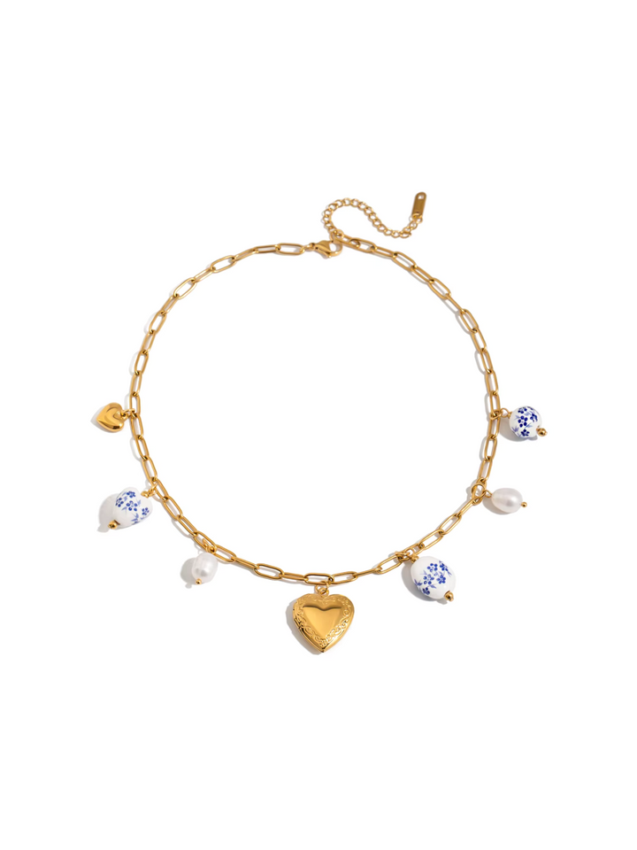 Collar Eslabones Dijes Flores Azules, Corazon y Relicario