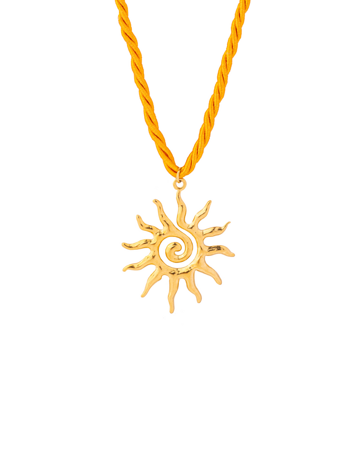 Collar Naranja Con Dije Sol