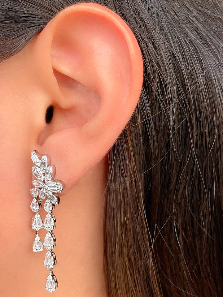 Par Arete Flor Baguettes Con Tira Gotas