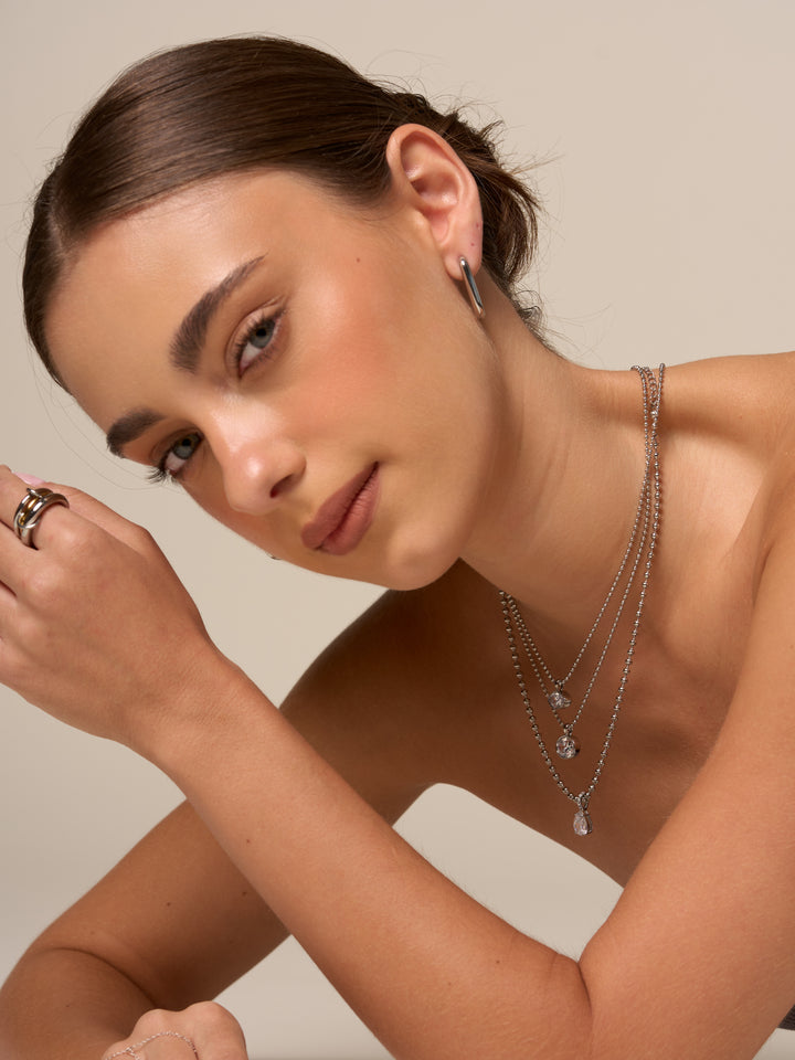 Collar Bolitas Con Dije Zirconia Ovalada