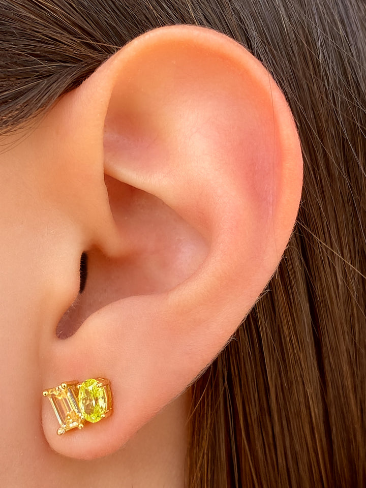 Par Arete Con Zirconia Cuadrada y Ovalada