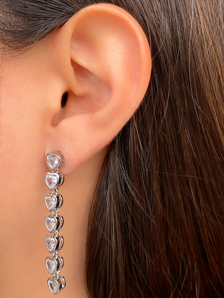 Par Arete Tira Corazones Zirconia