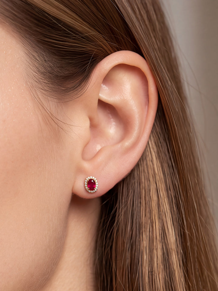 Par Arete Rubí Corte Oval Con Halo De Diamantes 1.3 CTTW