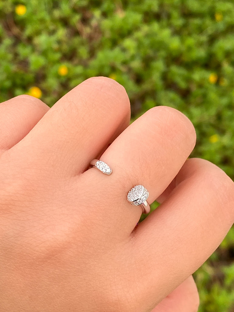 Anillo Clavo Abierto Con Zirconias