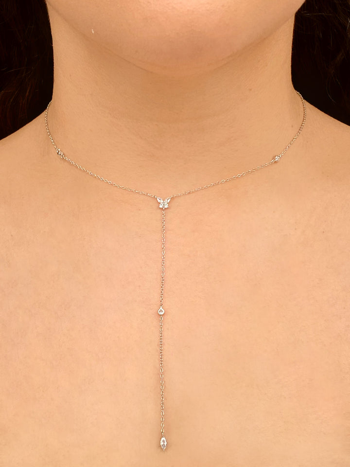 Collar Corbatin Mariposa Zirconias