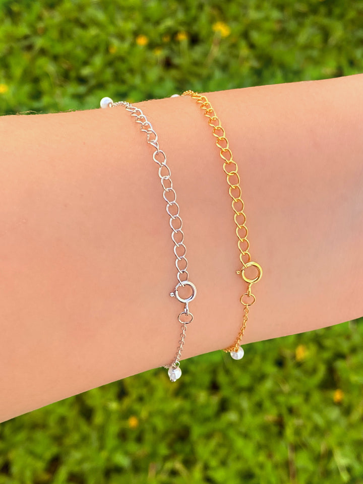 Pulsera Perlitas Colgando