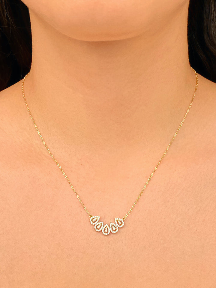 Collar Con Dije Cinco Gotas Zirconias