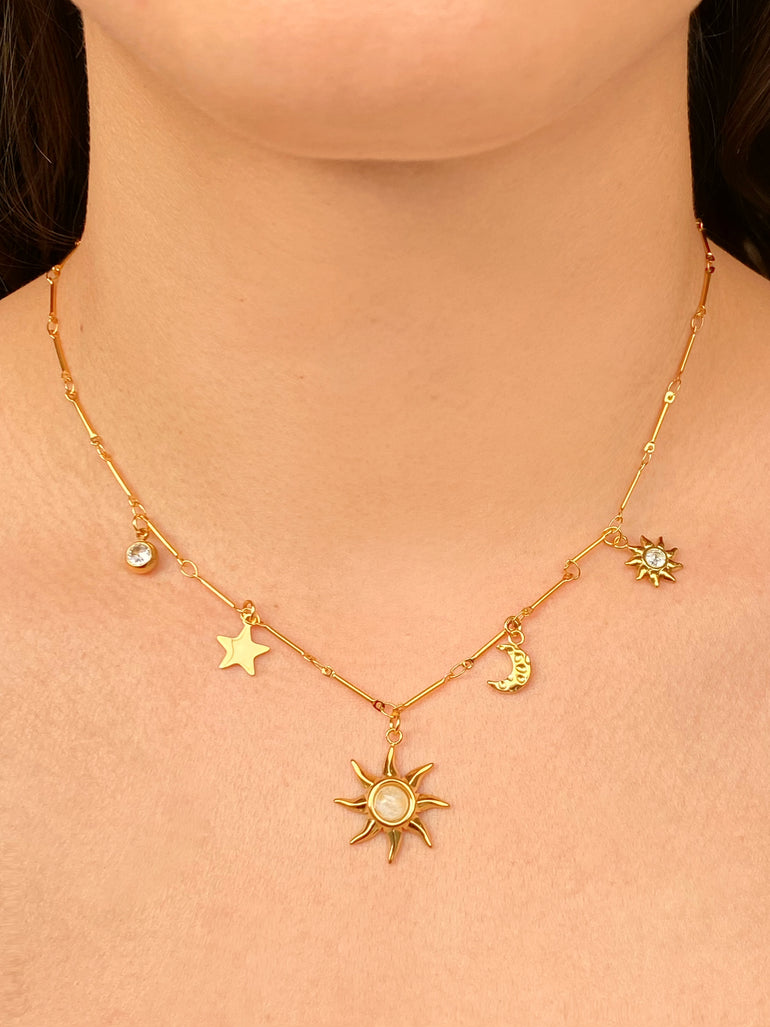 Collar Con Dijes Sol, Estrella Y Luna
