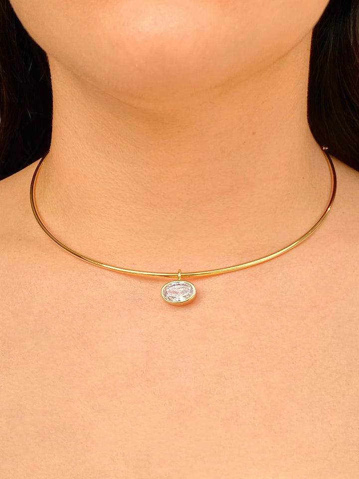Choker Rigido Dije Zirconia Ovalada
