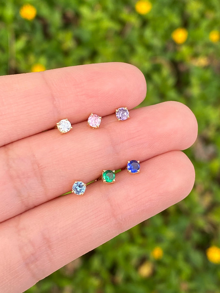 Broquel Mini Zirconia Redonda Oro 14k