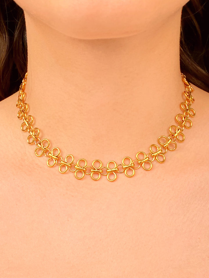 Collar Eslabones Circulares Entrelazados