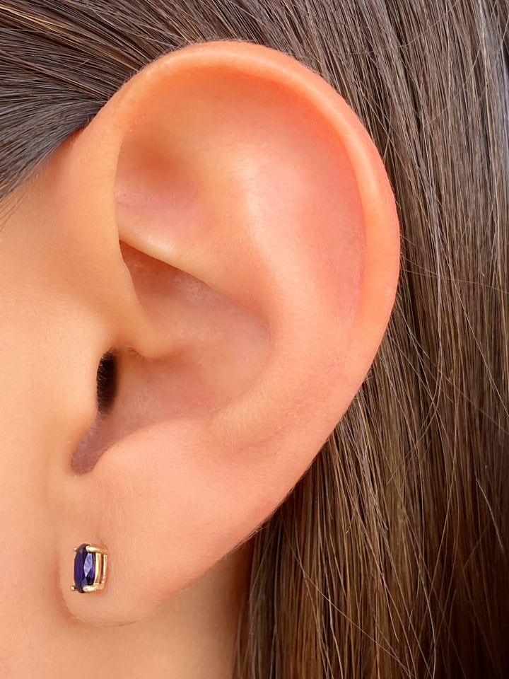 Arete Broquel Solitario Oval Zafiro Oro 14k