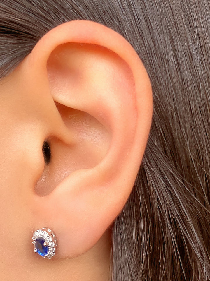 Par Arete Ovalado Birthstone Plateado