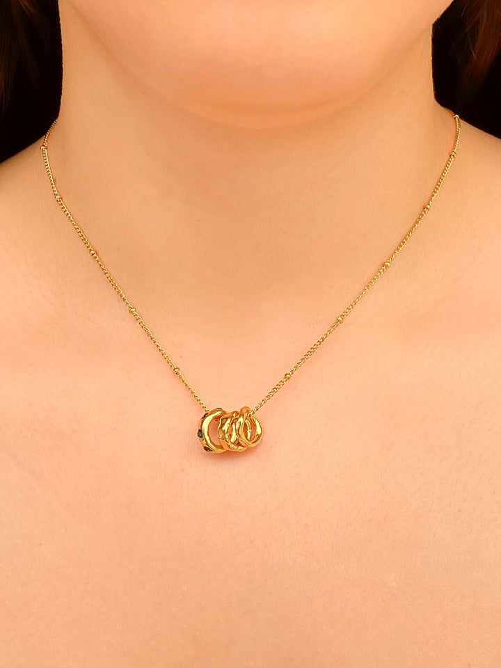 Collar Mini Bolitas Con Triple Circulo