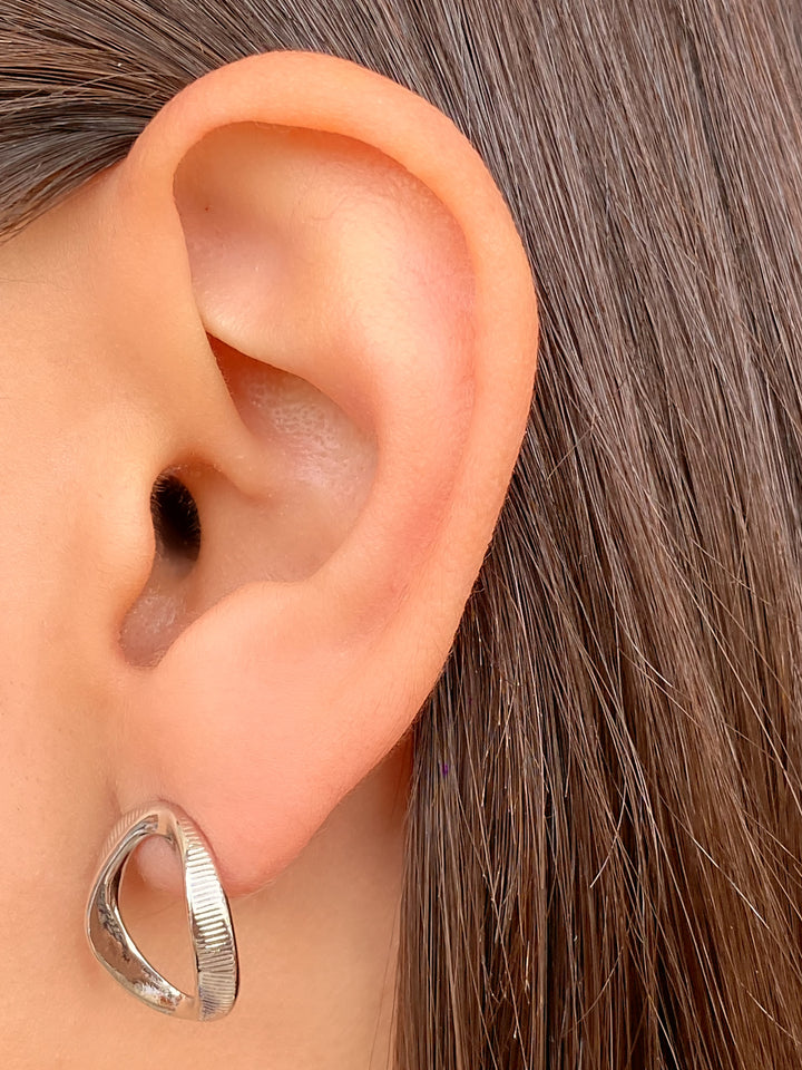 Par Arete Contorno Ovalado Irregular