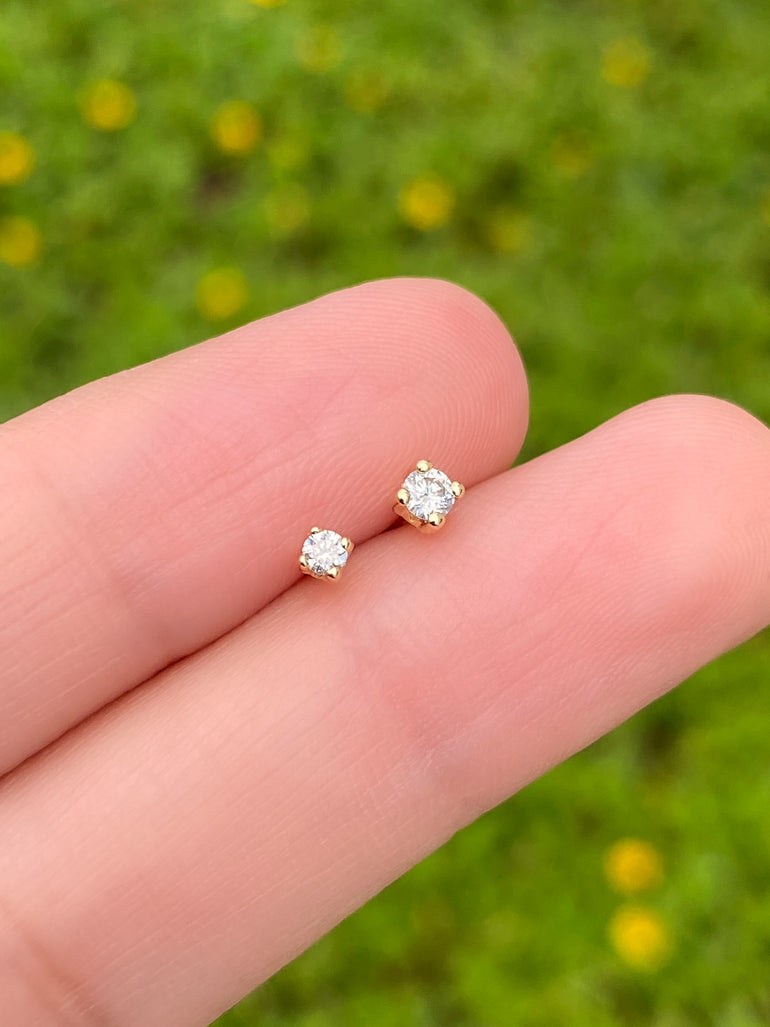 Arete Broquel Diamante Oro 14k