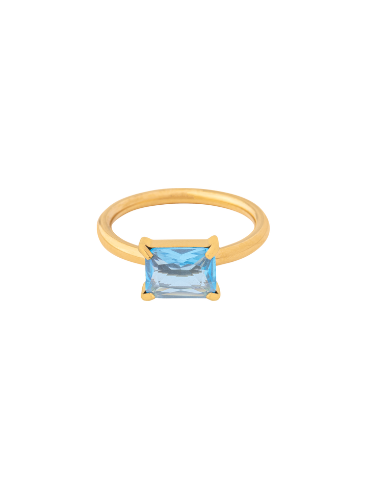 Anillo Con Zirconia Central Rectangular