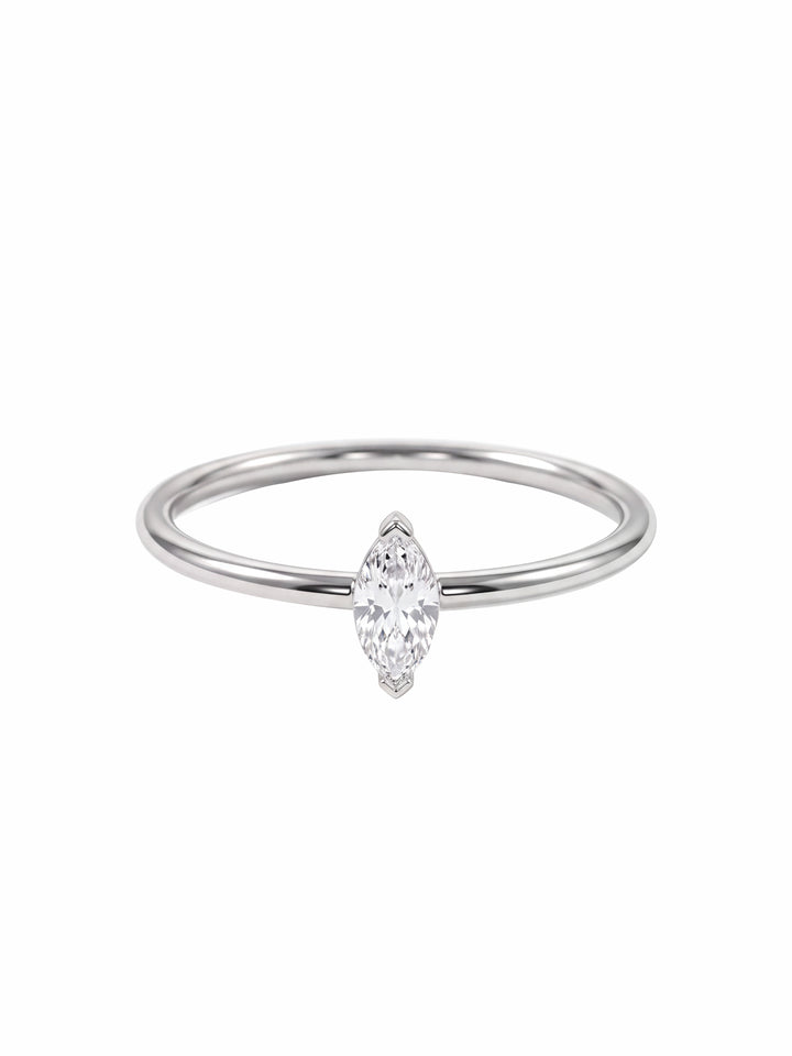 Anillo Plateado Zirconia Marquesa Central
