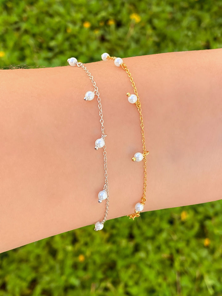 Pulsera Perlitas Colgando