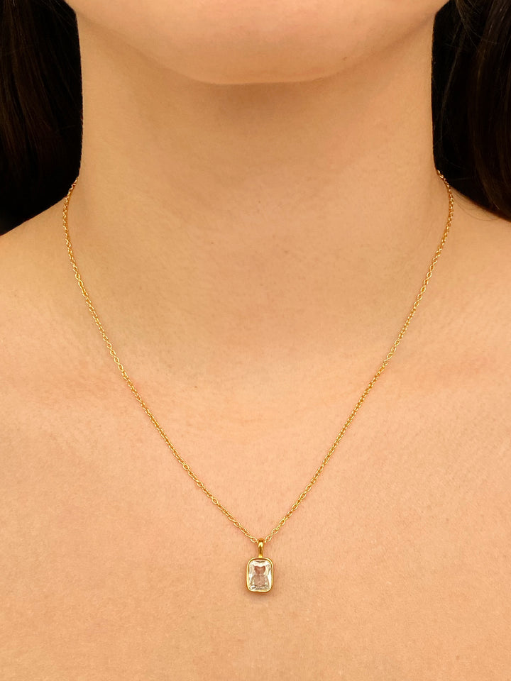 Collar Con Dije Zirconia Rectangular