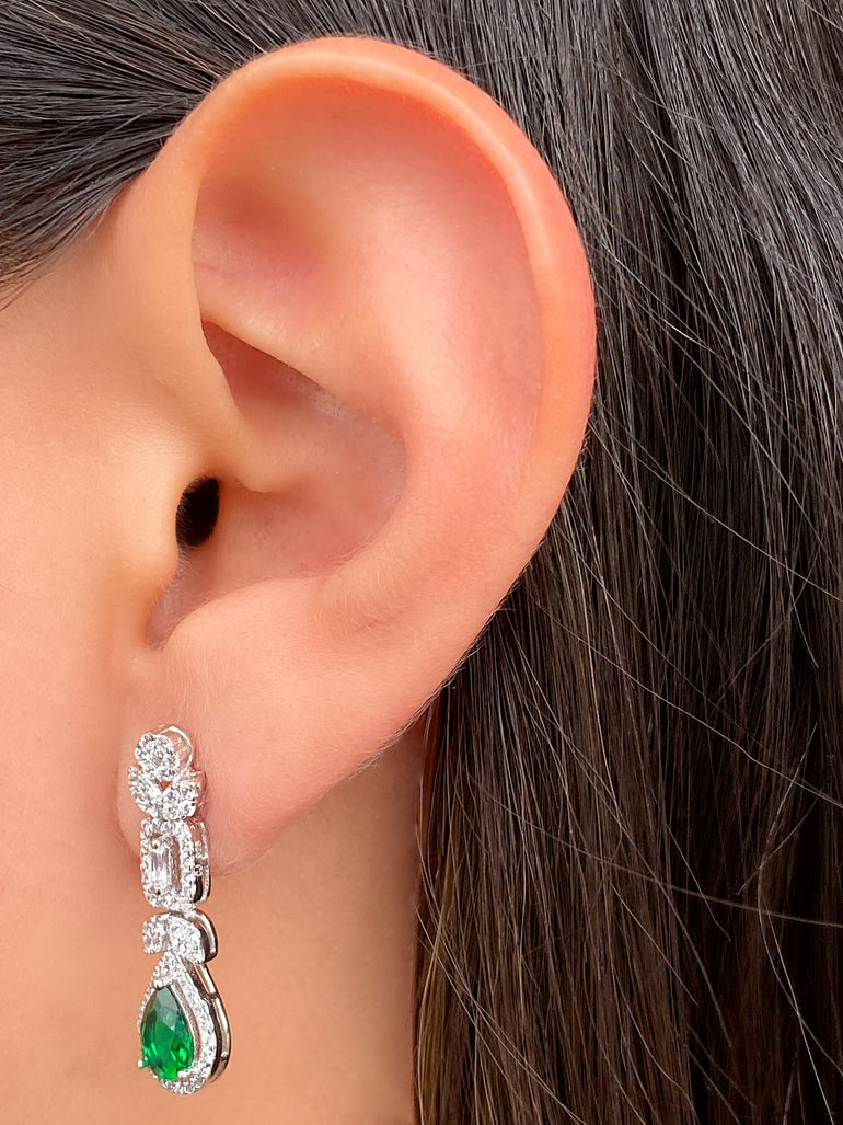 Par Arete Hojas, Rectangulo Con Gota Zirconias