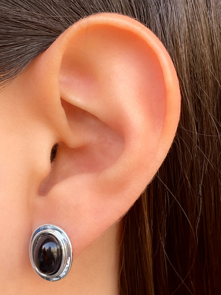 Par Arete Ovalado Con Piedra