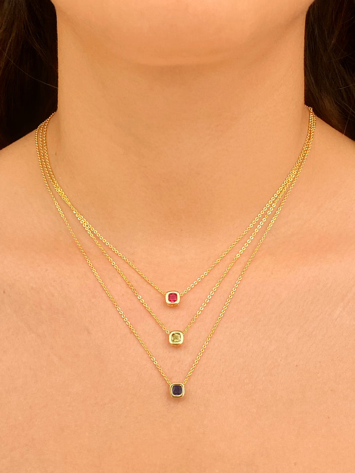 Collar Birthstone Cuadrado Dorado