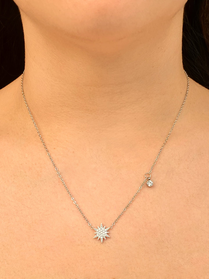 Collar Con Estrella y Dije Zirconia