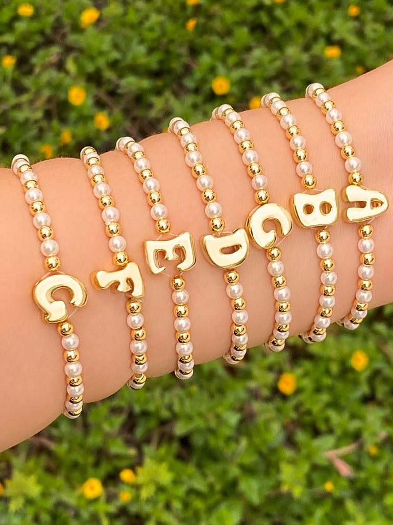 Pulsera Bolitas Doradas y Perlas Con Inicial