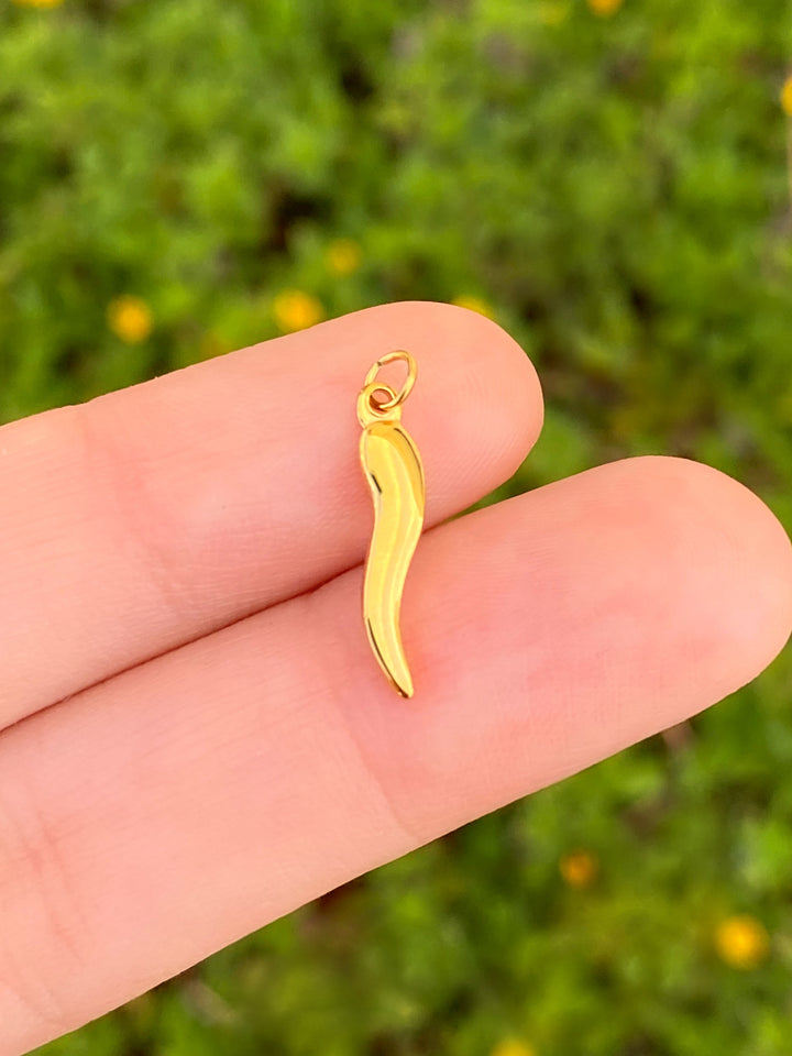 Dije Cuerno Dorado Italiano