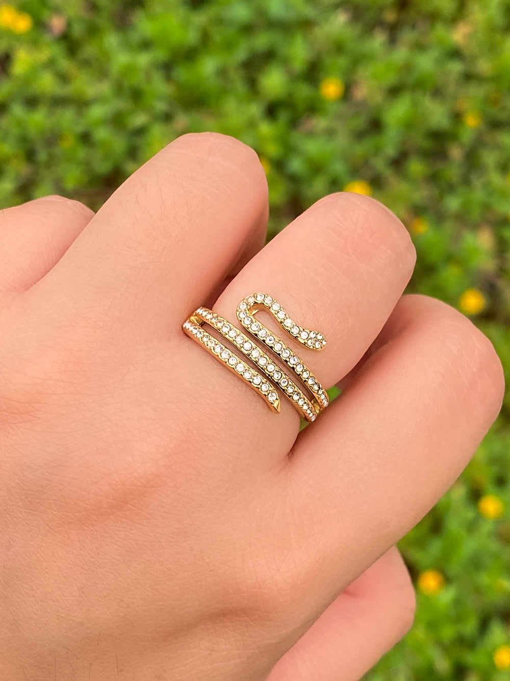 Anillo Serpiente Enrollada Con Zirconias