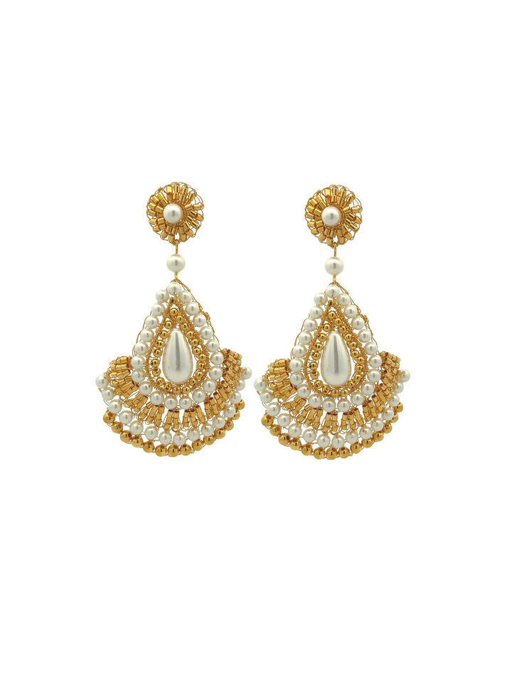 Par Aretes Dorados con Perlas