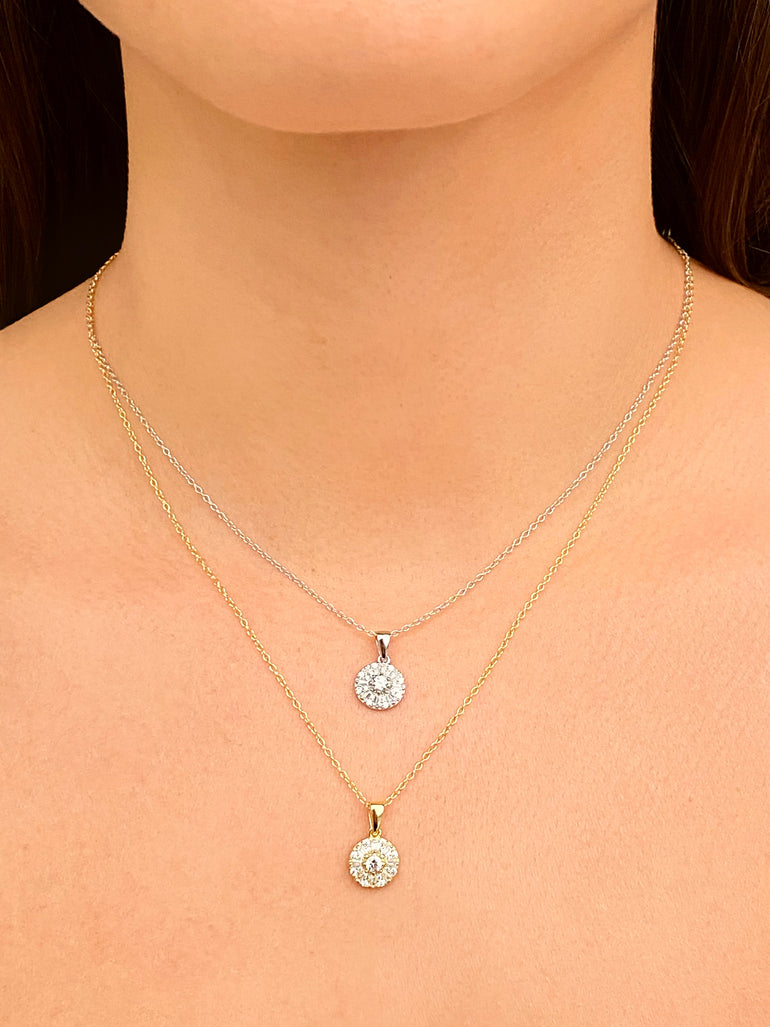 Collar Dije Círculo Zirconias Corte Baguette