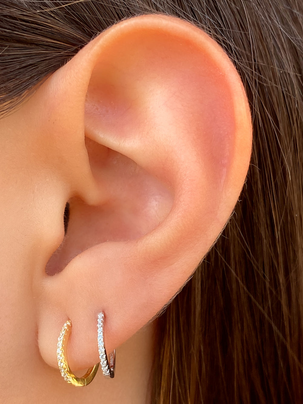 Arracada Con Zirconias 12 mm