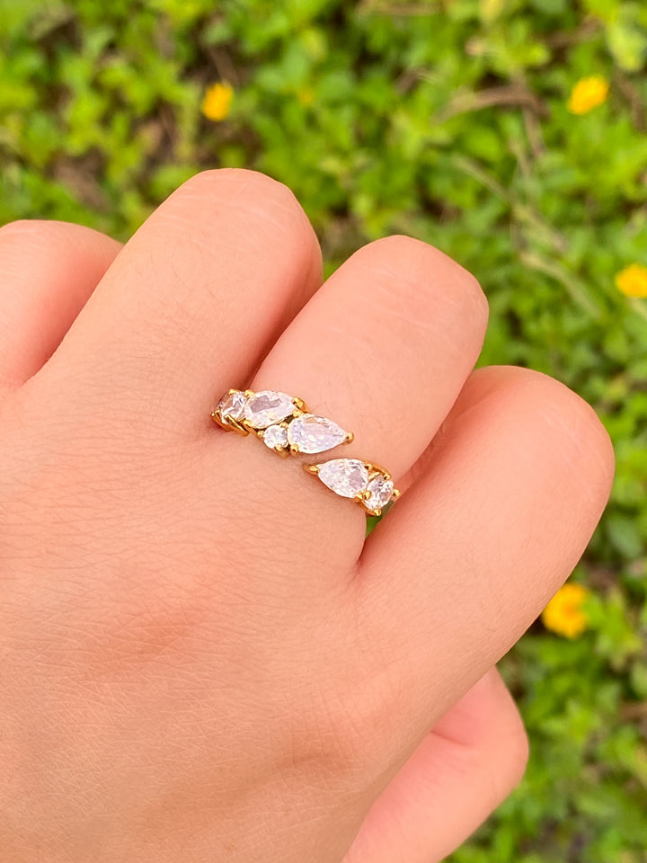 Anillo Abierto Con Zirconias Gota