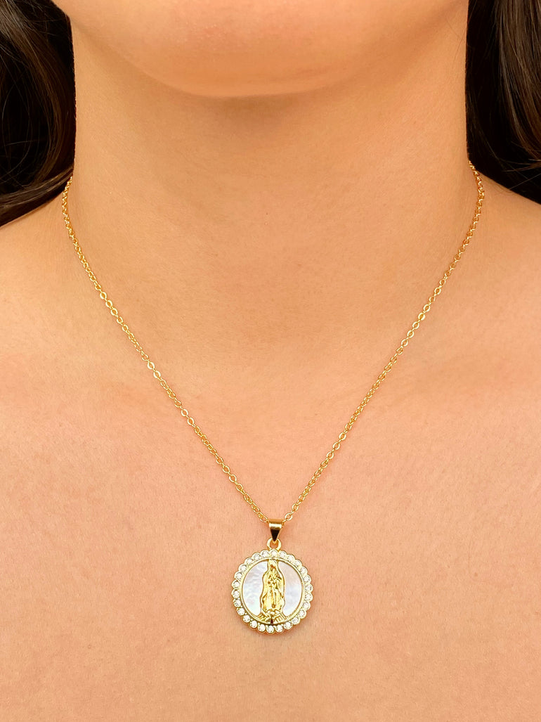 Collar Dije Virgen Contorno Zirconias
