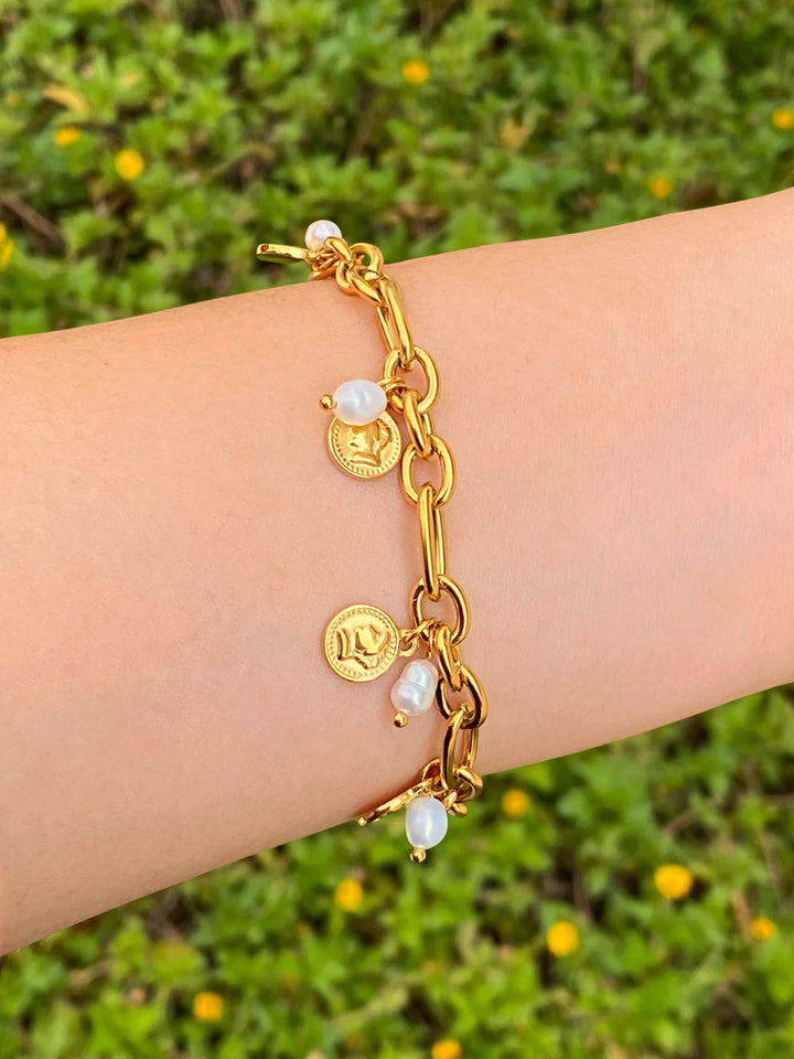 Pulsera Eslabones Con Dijes Y Perlas