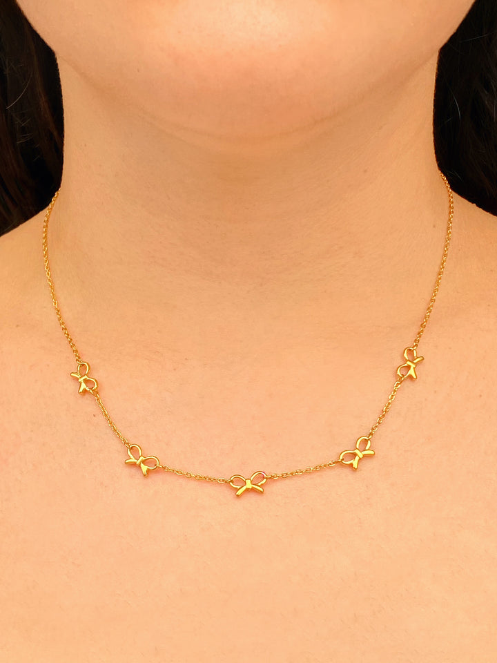 Collar Con Moños