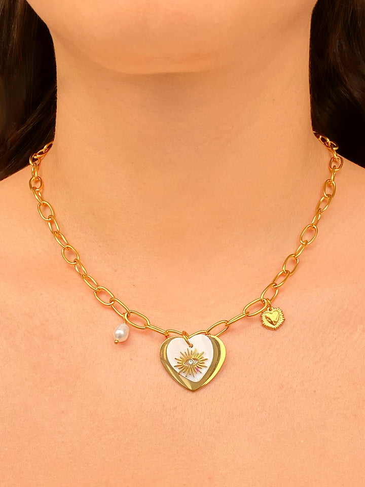 Collar Ovalos Con Dije Corazon Con Ojo y Perla
