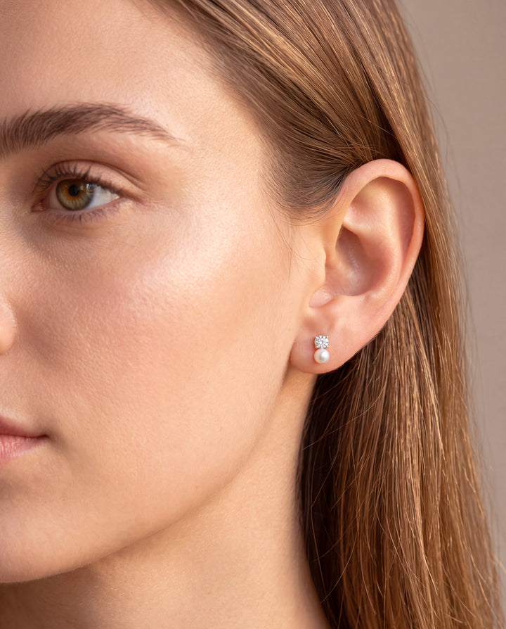Par Arete Zirconia Con Perla